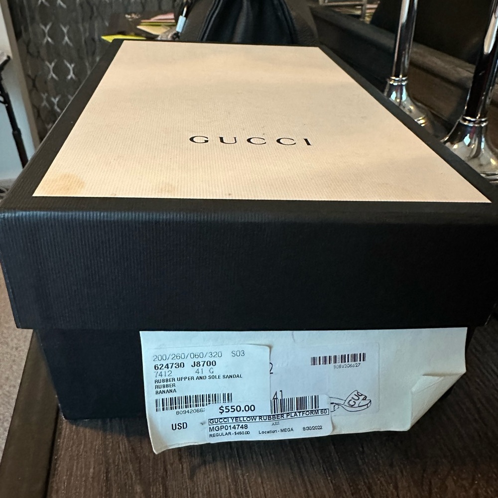 Authentic Gucci Sandals . - image 8